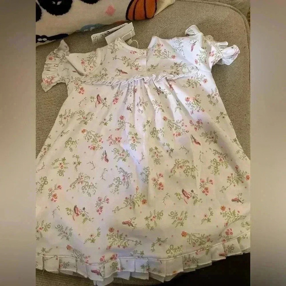 0/3 month gown - Picture 5 of 5